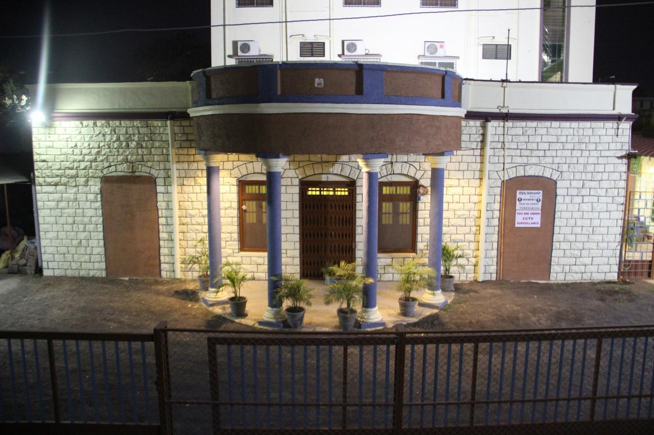 Osmanabad Yuvraj Lodge المظهر الخارجي الصورة