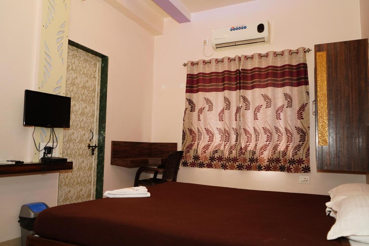 Osmanabad Yuvraj Lodge المظهر الخارجي الصورة